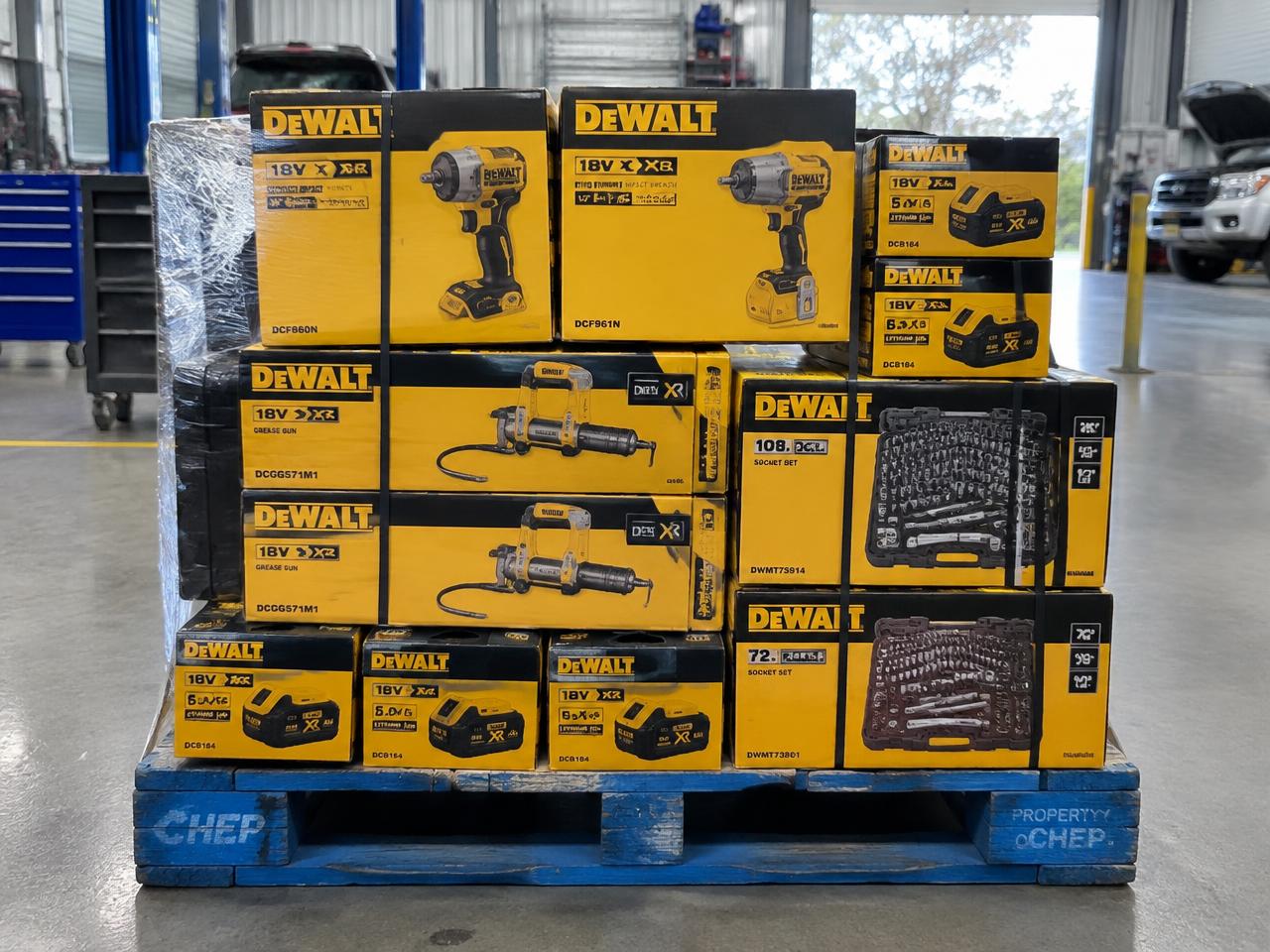 18V XR Automotive Workshop Lot