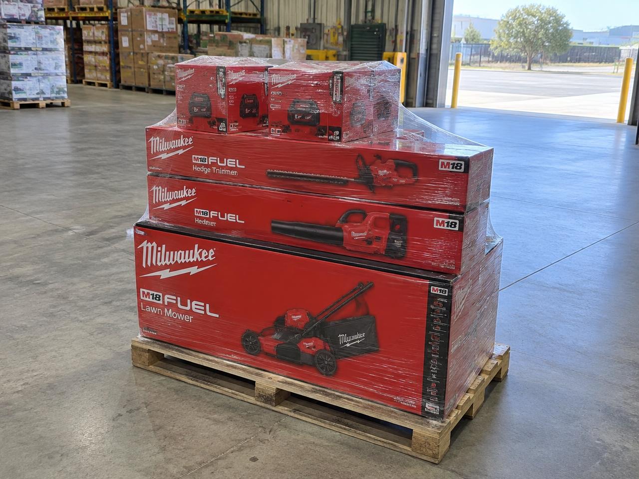 M18 Outdoor Power Equipment, new overstock wholesale professional tools pallet BR-MIL-0194 in Melbourne