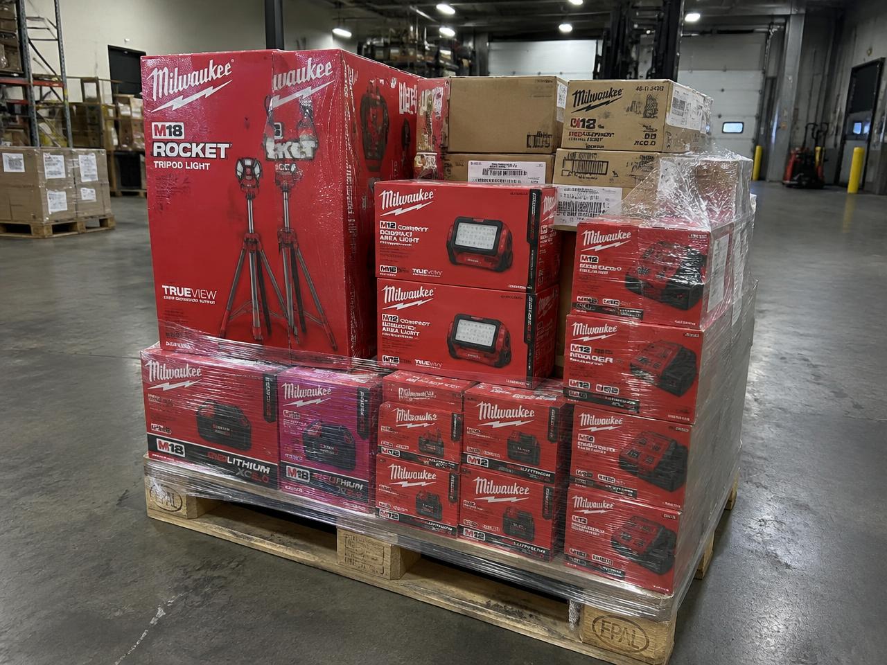 Milwaukee Jobsite Lighting Lot, new overstock wholesale professional tools pallet BR-MIL-0196 in Melbourne